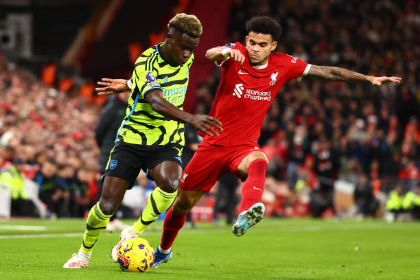 长期频繁的 长期频繁的