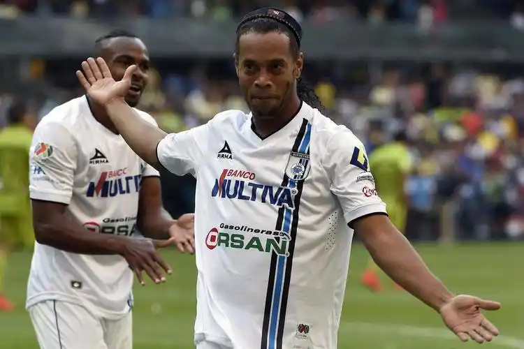 调攻守兼备 调攻守兼备